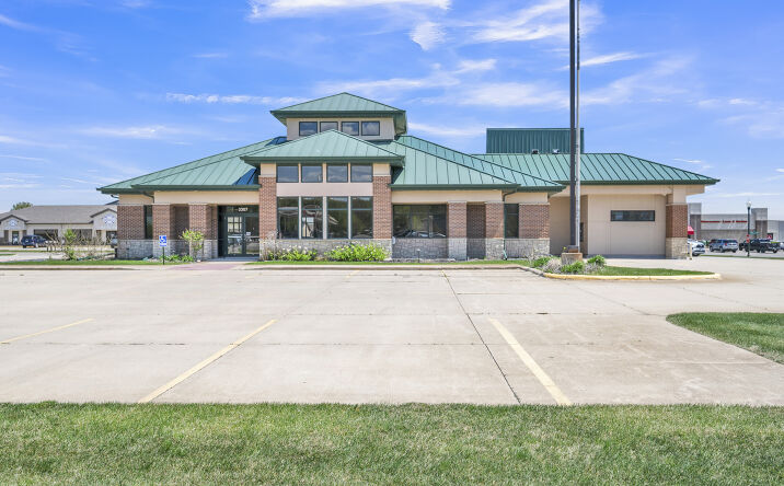 Pictures of Retail, Mixed Use, Land property located at 3307 U.S. 71, Spirit Lake, IA 51360 for sales - image #1