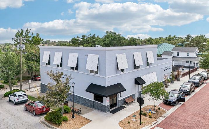Pictures of Retail, Multifamily, Mixed Use property located at 801 West Montrose Street, Clermont, FL 34711 for sales - image #1