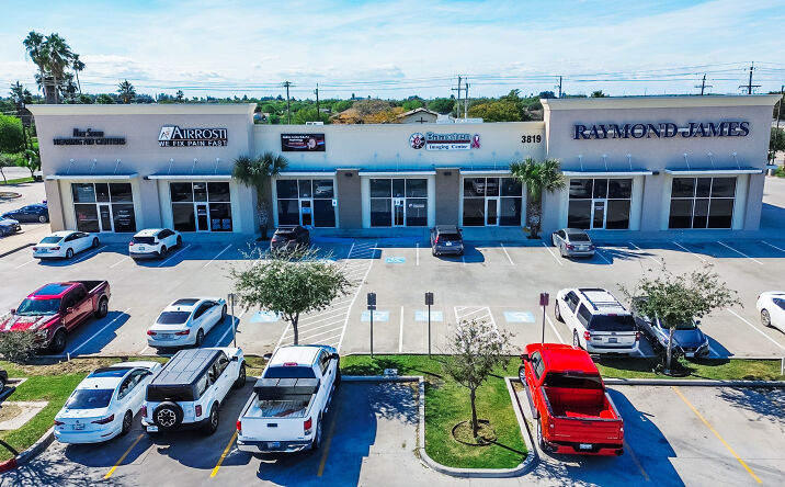 Pictures of Retail property located at 3777 North Expressway 83, Brownsville, TX 78526 for sales - image #1