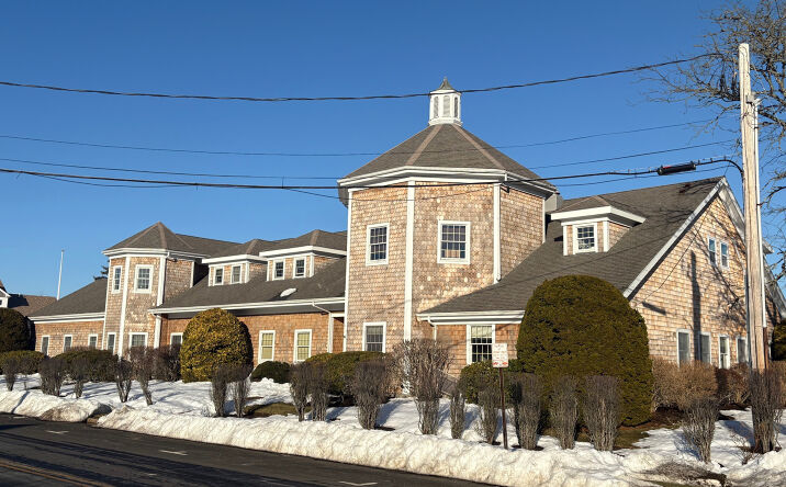 Pictures of Office property located at 28 Caswell Street, Narragansett, RI 02882 for sales - image #1