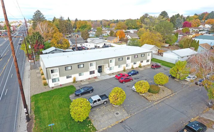 Pictures of Multifamily property located at 1020 S 20th Ave, Yakima, WA 98902 for sales - image #1
