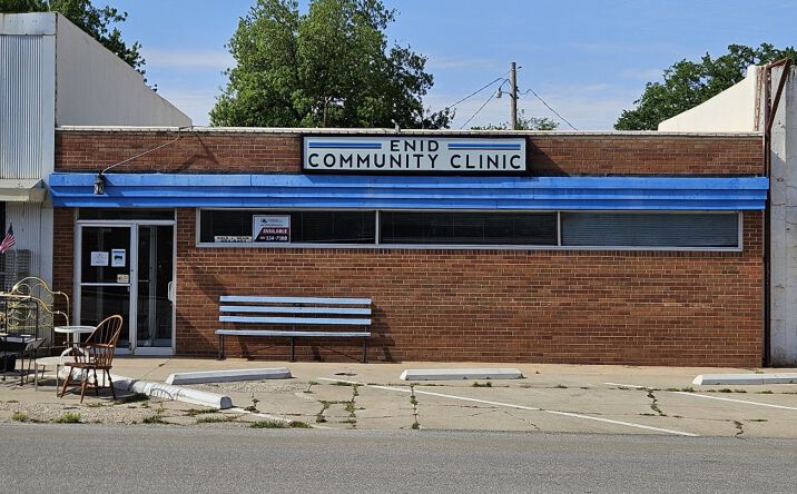 Pictures of Office property located at 1106 E. Broadwat Ave., Enid, OK 73701 for sales - image #1