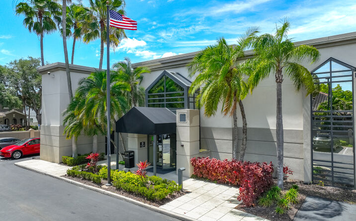 Pictures of Office property located at 3709 W JETTON AVE, TAMPA, FL 33629-5115 for sales - image #1