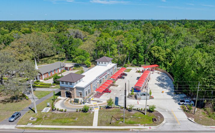 Pictures of Retail, Special Purpose property located at 8405 Beach Boulevard, Jacksonville, FL 32216 for sales - image #1