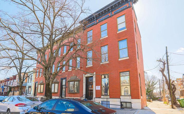 Pictures of Multifamily, Office, Mixed Use property located at 211 E 25TH ST, BALTIMORE, MD 21218-5217 for sales - image #1