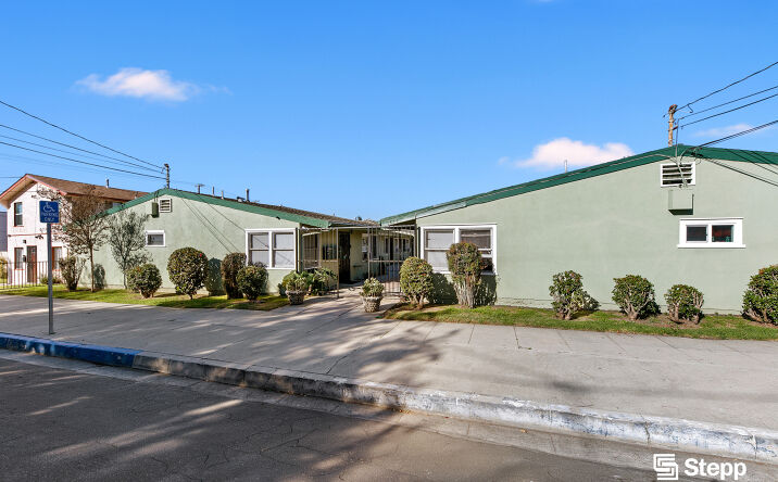 Pictures of Multifamily property located at 1825 STANLEY AVE, SIGNAL HILL, CA 90755 for sales - image #1
