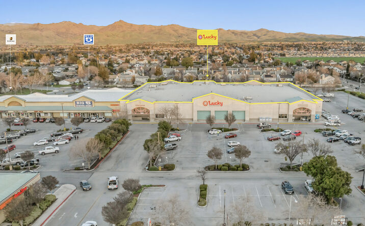 Pictures of Retail property located at 291 MCCRAY ST, HOLLISTER, CA 95023-4094 for sales - image #1