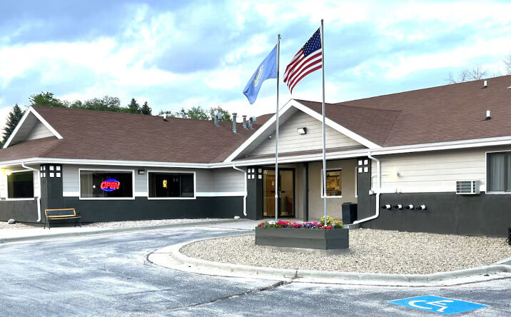 Pictures of Hospitality property located at 800 Mammoth Street, Hot Springs, SD 57747 for sales - image #1