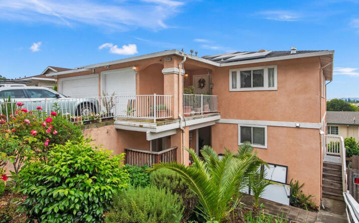 Pictures of Multifamily property located at 25583 Spring Dr, Hayward, CA 94542 for sales - image #1
