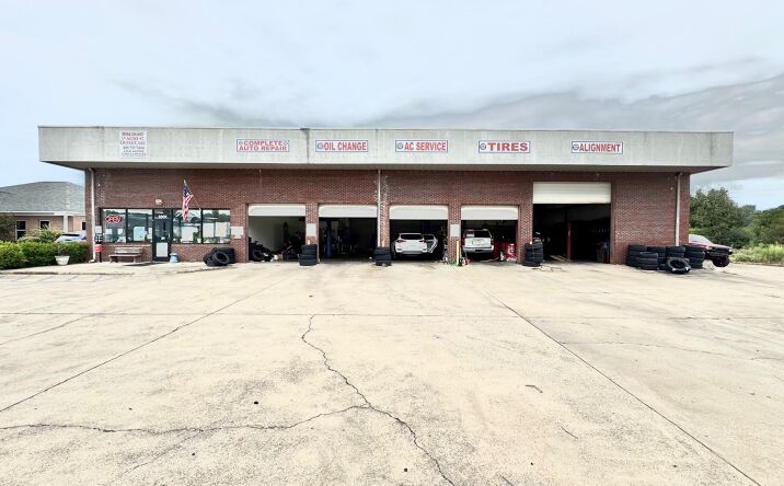 Pictures of Retail property located at 1001 Mally St, Tuscaloosa, AL 35405 for sales - image #1