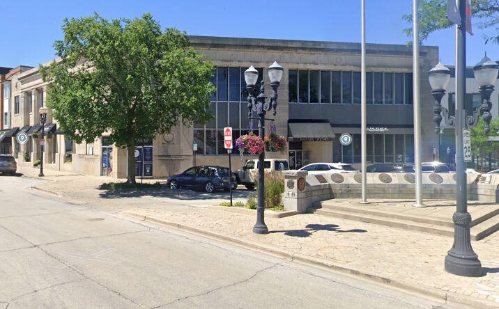 Pictures of Retail, Office, Mixed Use property located at 135 Park Ave, Barrington, IL 60010 for sales - image #1