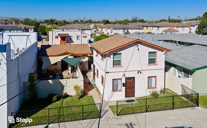 Pictures of Multifamily property located at 1817 STANLEY AVE, SIGNAL HILL, CA 90755 for sales - image #1