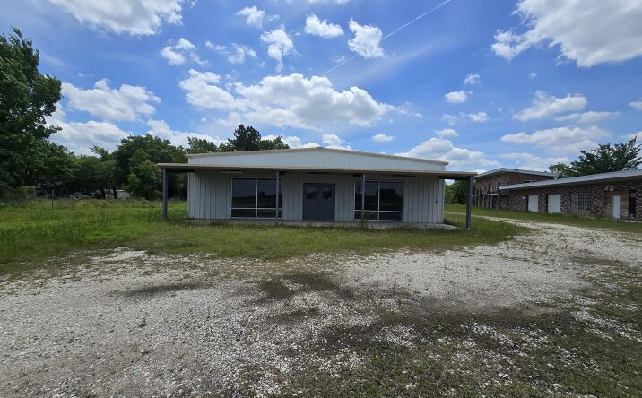 Pictures of Retail, Office, Mixed Use property located at 10455 Farm to Market 1960, Dayton, TX 77535 for sales - image #1