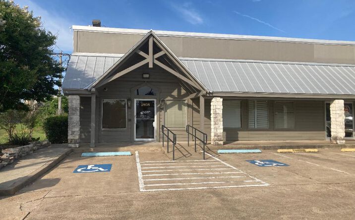 Pictures of Retail, Office, Industrial property located at 2700-2908 Finfeather Road, Bryan, TX 77801 for sales - image #1