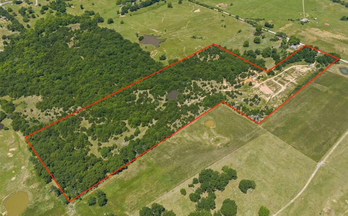 Pictures of Land property located at 5665 County Road 1470, Ada, OK 74820 for sales - image #1