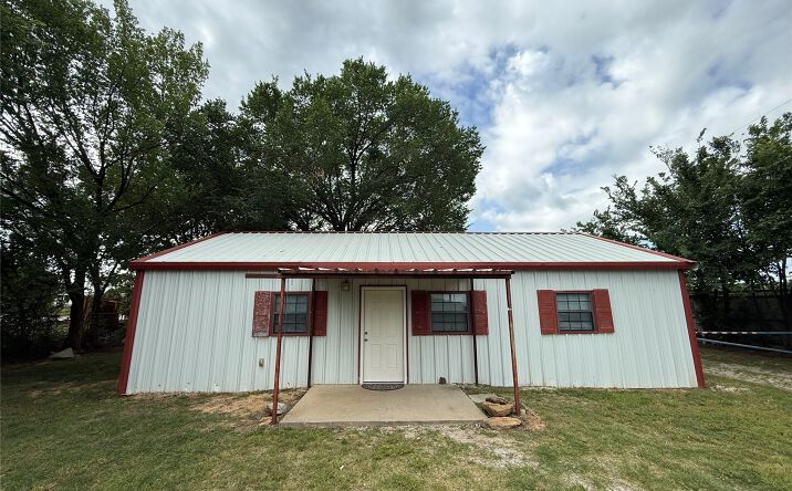 18147 Us Highway 70, Lone Grove