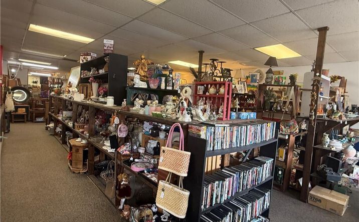 Pictures of Retail property located at 120 E Main Street, Independence, KS 67301 for sales - image #1