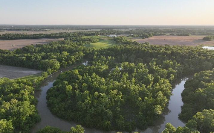 Pictures of Land, Special Purpose property located at Au Vase Road, Herrin, IL 62948 for sales - image #1