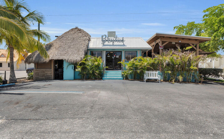 Pictures of Land property located at 6950 Overseas Highway, MARATHON, FL 33050 for sales - image #1