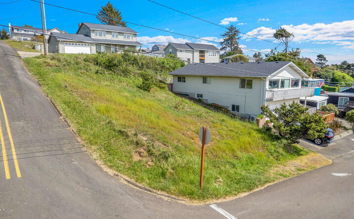 Pictures of Land, Multifamily property located at TL 2101 NE Mast Avenue, Lincoln City, OR 97367 for sales - image #1