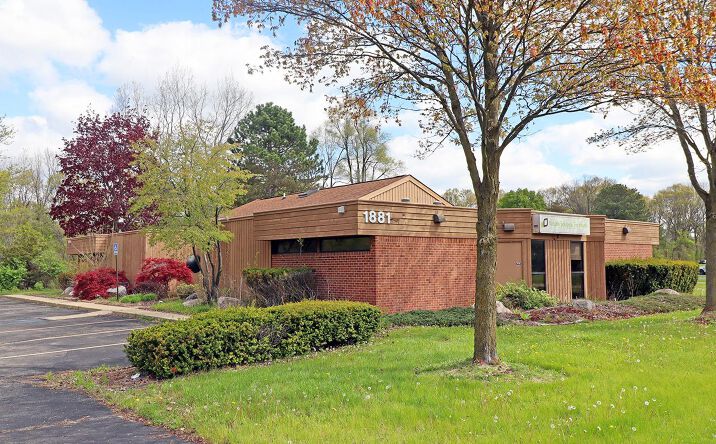 Pictures of Office property located at 1881 N. Pontiac Trail, Walled Lake, MI 48390 for sales - image #1