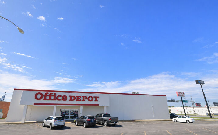 Pictures of Retail property located at 3875 Stagg Dr, Beaumont, TX 77701 for sales - image #1