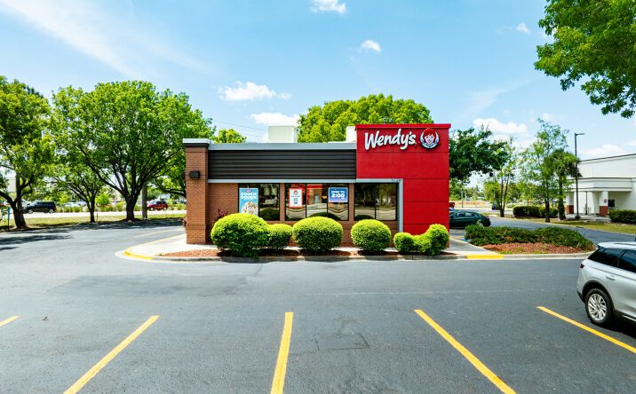 Pictures of Retail property located at 14491 PALM BEACH BLVD, FORT MYERS, FL 33905-2334 for sales - image #1