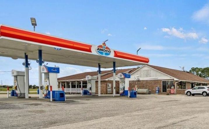 Pictures of Retail property located at 1674 Wisacky Highway, Bishopville, SC 29010 for sales - image #1