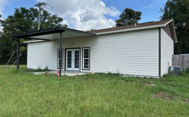 Pictures of Retail, Office property located at 1664 Southeast Baya Drive, Lake City, FL 32025 for sales - image #1
