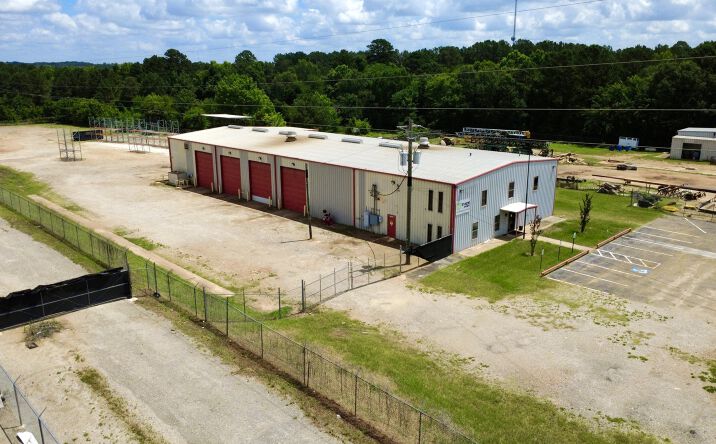 Pictures of Industrial property located at 2103 Texas 31, Kilgore, TX 75662 for sales - image #1