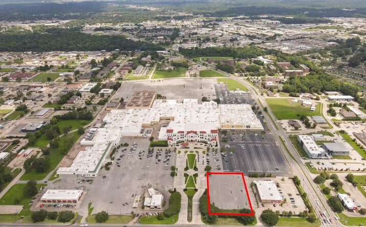 Pictures of Land property located at 7300 Florida Boulevard, Baton Rouge, LA 70806 for sales - image #1