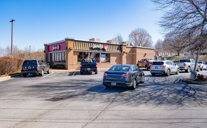 Pictures of Retail property located at 3201 Peoples St, Johnson City, TN 37604 for sales - image #1
