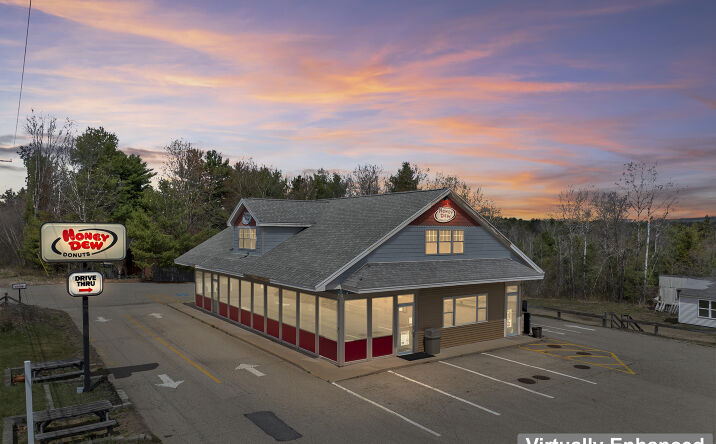 Pictures of Retail property located at 471 NH RTE 11, Farmington, NH 03835 for sales - image #1