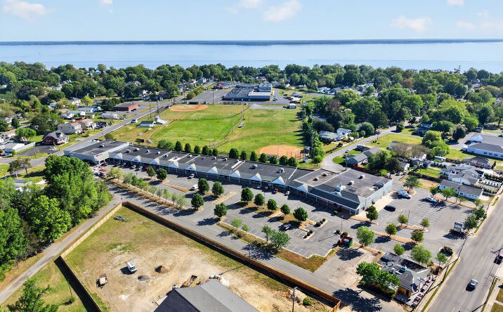 Pictures of Retail property located at 501 Euclid Avenue, Colonial Beach, VA 22443 for sales - image #1