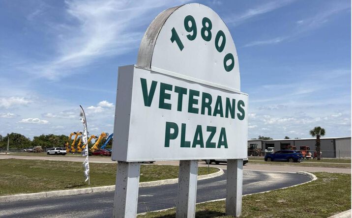 Pictures of Industrial property located at 19800 VETERANS BLVD BLDG D UNIT D 7, PORT CHARLOTTE, FL 33954 for sales - image #1