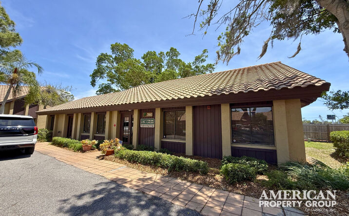 Pictures of Office property located at 7085 S Tamiami Trl, Sarasota, FL 34231 for sales - image #1