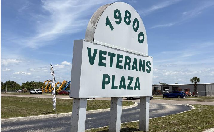 Pictures of Industrial property located at 19800 VETERANS BLVD BLDG D UNIT D 8, PORT CHARLOTTE, FL 33954 for sales - image #1