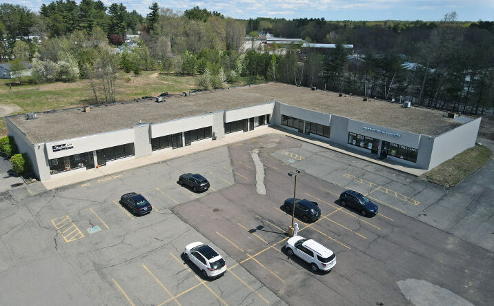 Pictures of Retail property located at 111 Plaistow Road, Plaistow, NH 03865 for sales - image #1
