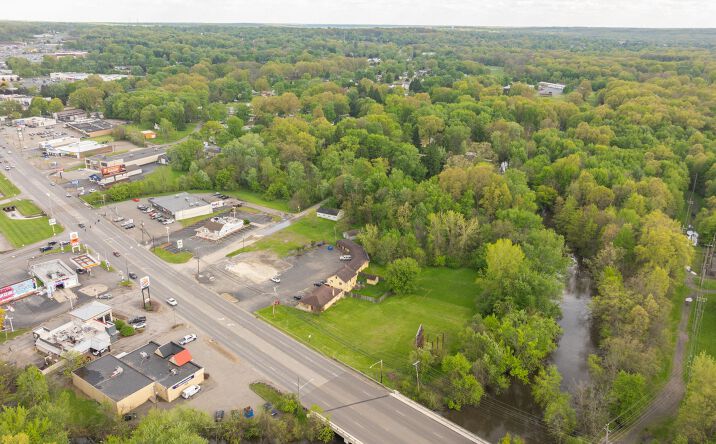 Pictures of Multifamily, Land, Business for Sale property located at 5318 Youngstown Warren Road, Niles, OH 44446 for sales - image #1