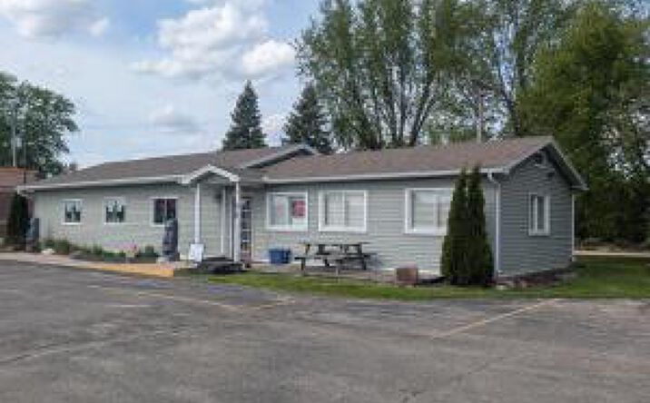 Pictures of Retail, Office property located at 418 Highway 50, Delavan, WI 53115-3055 for sales - image #1