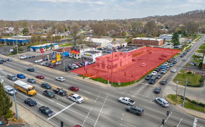 Pictures of Retail property located at 4643 Dixie Highway, Louisville, KY 40216 for sales - image #1
