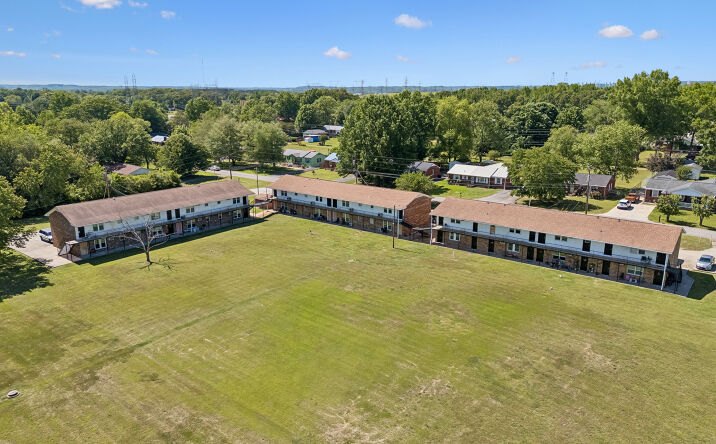 Pictures of Multifamily property located at 542 Ashe Avenue, New Johnsonville, TN 37134 for sales - image #1