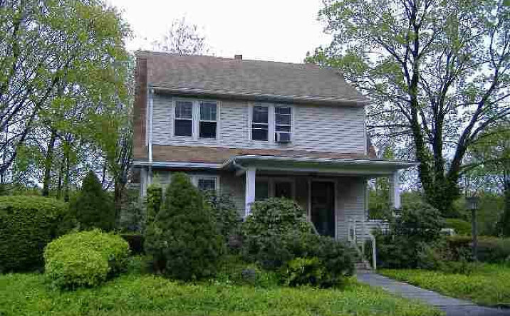 40 S Roberts Road, Highland