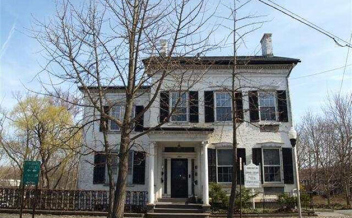 286 Clinton Avenue, Kingston