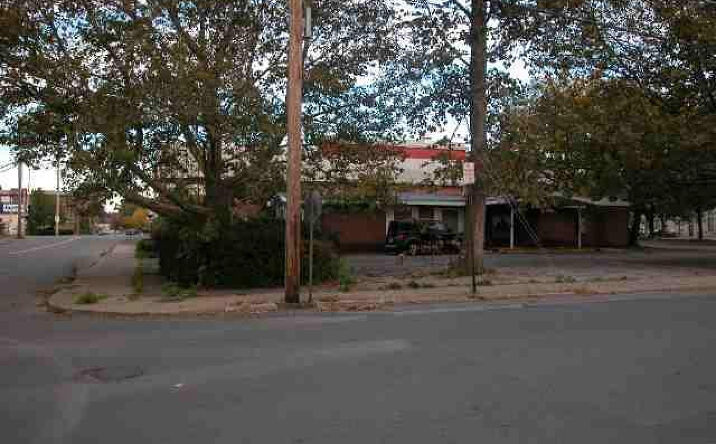 80 Smith (corner), Kingston