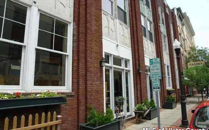 300 Wall Street, Kingston