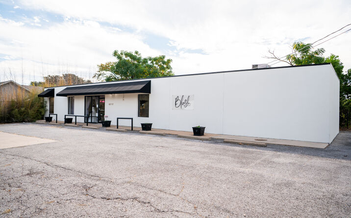 Pictures of Retail, Office property located at 6717 Calmont Avenue, Fort Worth, TX 76116 for sales - image #1