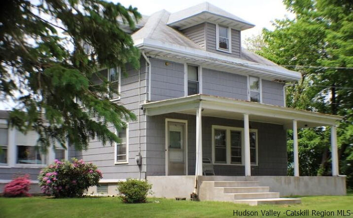 307 Milton Turnpike, Milton