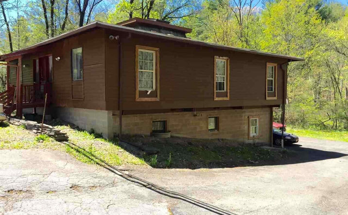 162 Route 375, Woodstock