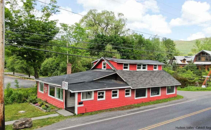 33 Rock City Road, Woodstock